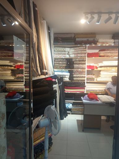 پارچه سرای الماس