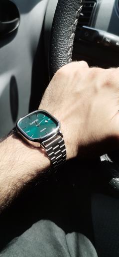 عکس ساعت فروشی اکسین