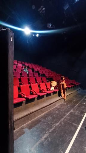 عکس موسسه هنرهای نمایشی شمایل