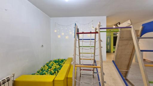 عکس خانه بازی و مهدکودک آبنبات رنگی