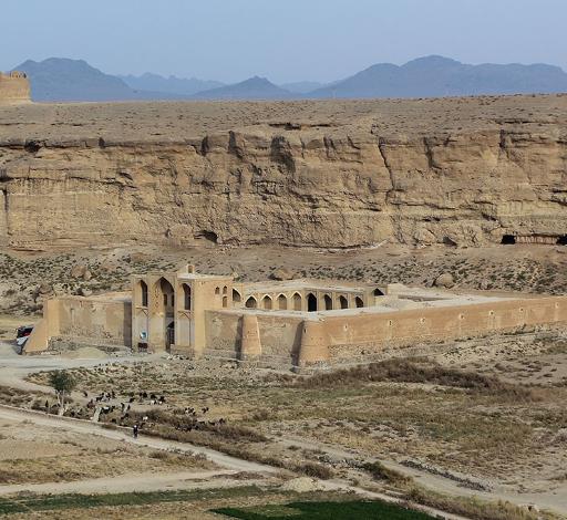 عکس ایزدخواست