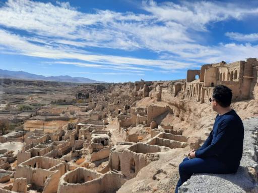 عکس ایزدخواست