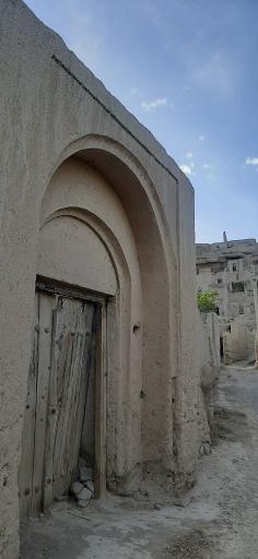 عکس ایزدخواست