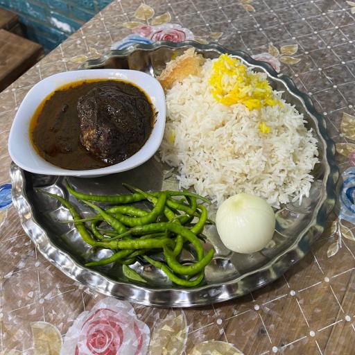 عکس غذاخوری مادر جون 