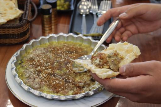 عکس طباخی حاج محسن