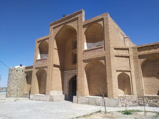 عکس ایزدخواست