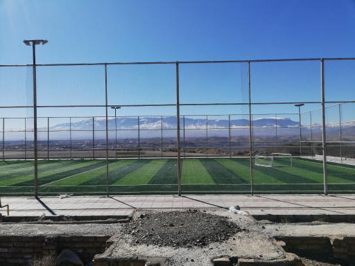 عکس زمین چمن مصنوعی ملک آباد