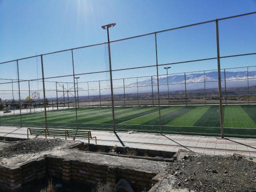 عکس زمین چمن مصنوعی ملک آباد