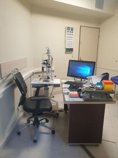 عکس چشم‌پزشکی دکتر جمال‌الدین نجفیان