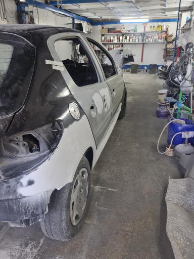 عکس خدمات اتومبیل ممتاز