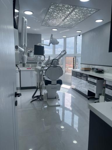 مطب دندانپزشکی دکتر حیدری پور