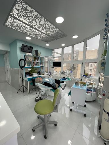 مطب دندانپزشکی دکتر حیدری پور