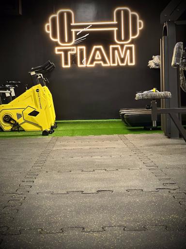 عکس باشگاه بدنسازی تیام 