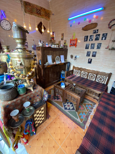 عکس کافه سنتی عمو رضا