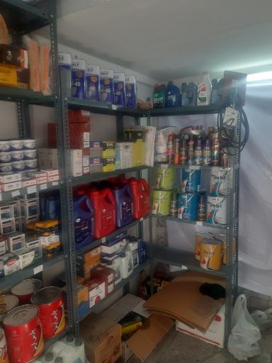 عکس فروشگاه تخصصی روغن موتور دکتر روغن