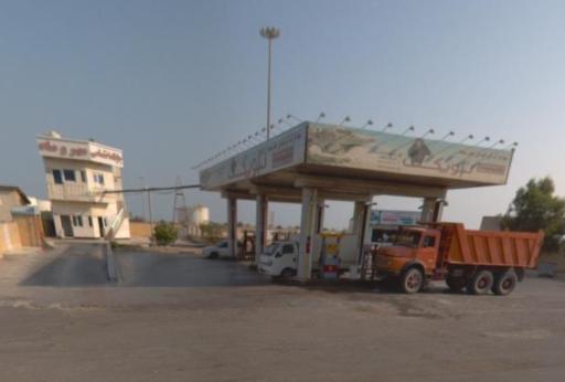 عکس پمپ بنزین مهروماه