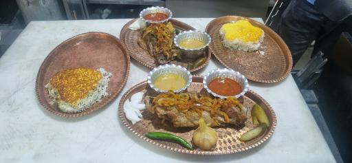 عکس سرای سنتی فانوس