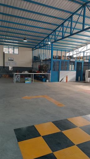 عکس نمایندگی فروش و خدمات پس از فروش تویوتا