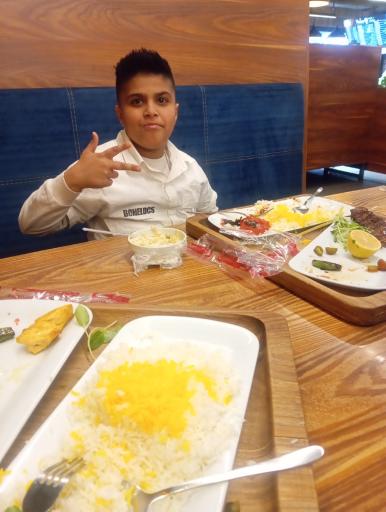 عکس سرای سنتی فانوس