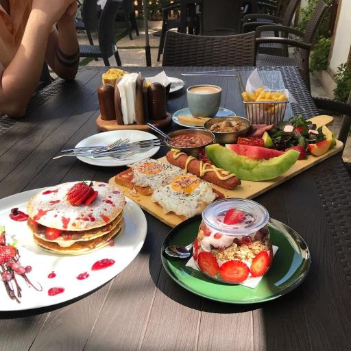 عکس کافه رستوران باغ زیتون