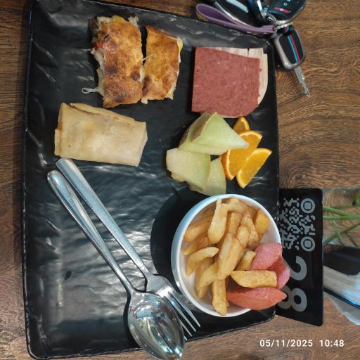 عکس کافه و رستوران باغ کاریز