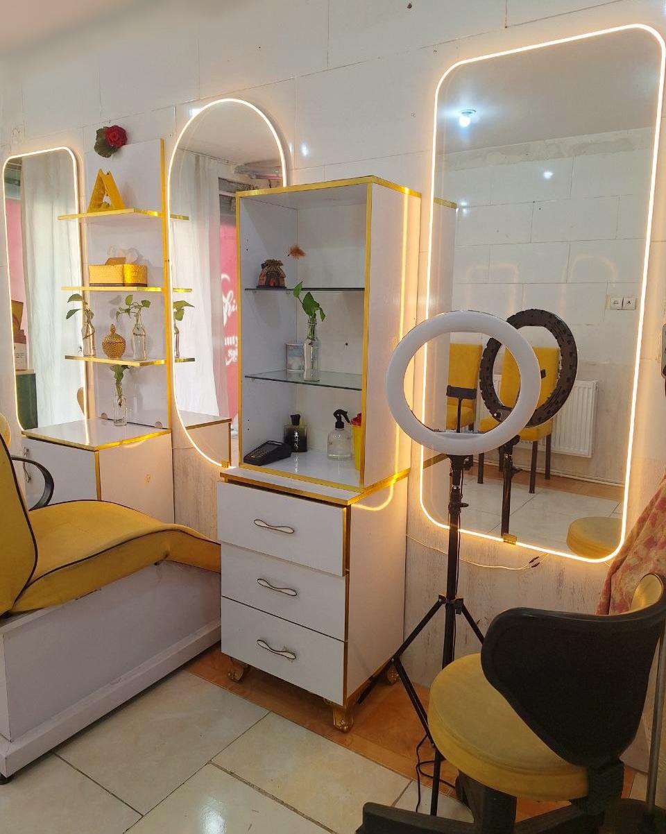 عکس سالن زیبایی شاین (رها)