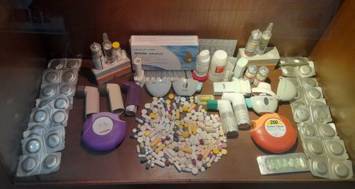 عکس موزه صلح تهران