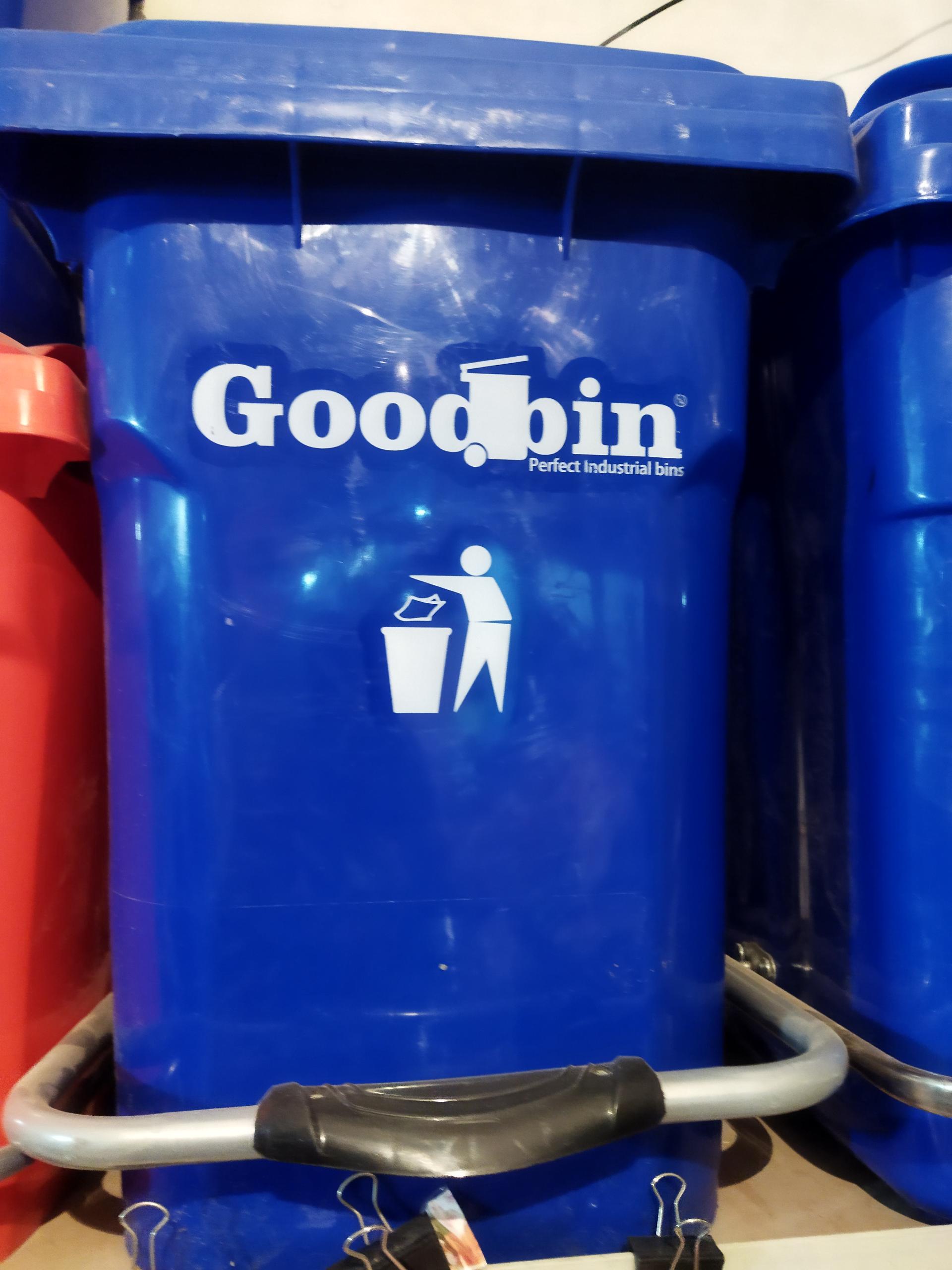 عکس پلاستیک فروشی سلمانی 