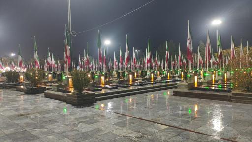 عکس گلزار شهدا دارالسلام کاشان