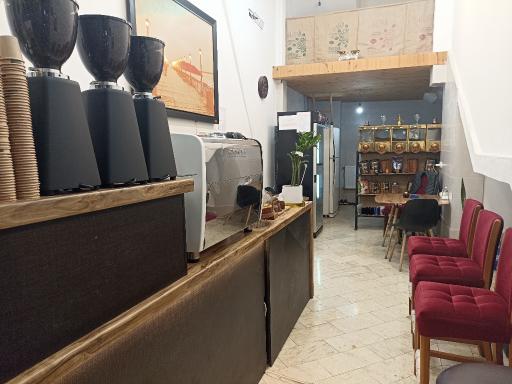 عکس کافی شاپ سامان