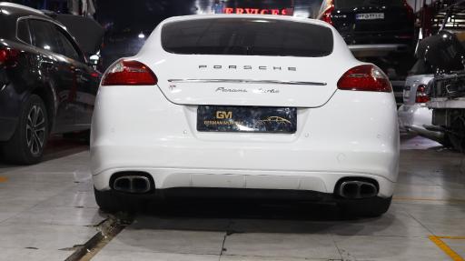 عکس نمایندگی پورشه هیولا المان