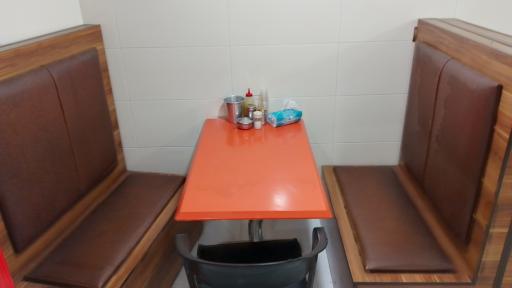 عکس کبابی حاج مشهدی آقا 