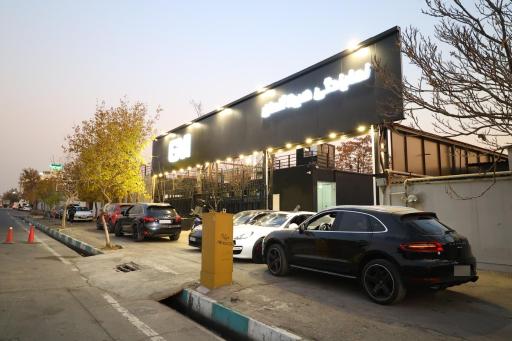 عکس نمایندگی پورشه هیولا آلمان