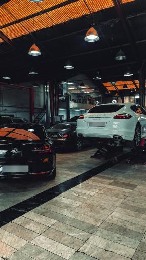 عکس نمایندگی پورشه هیولا المان