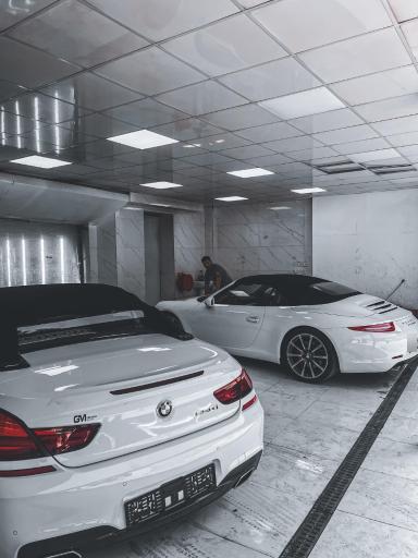 عکس نمایندگی پورشه هیولا آلمان