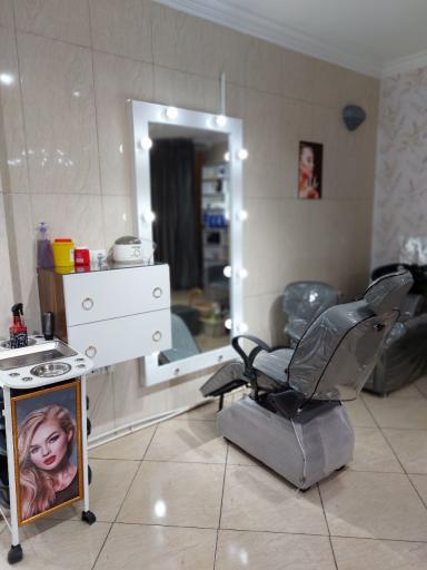 عکس سالن زیبایی رها گل