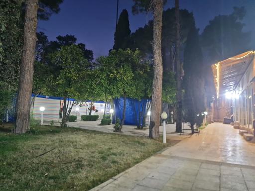 عکس مجموعه غذایی تالار برق پدیده شیراز