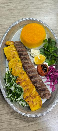 عکس رستوران سه‌ناب