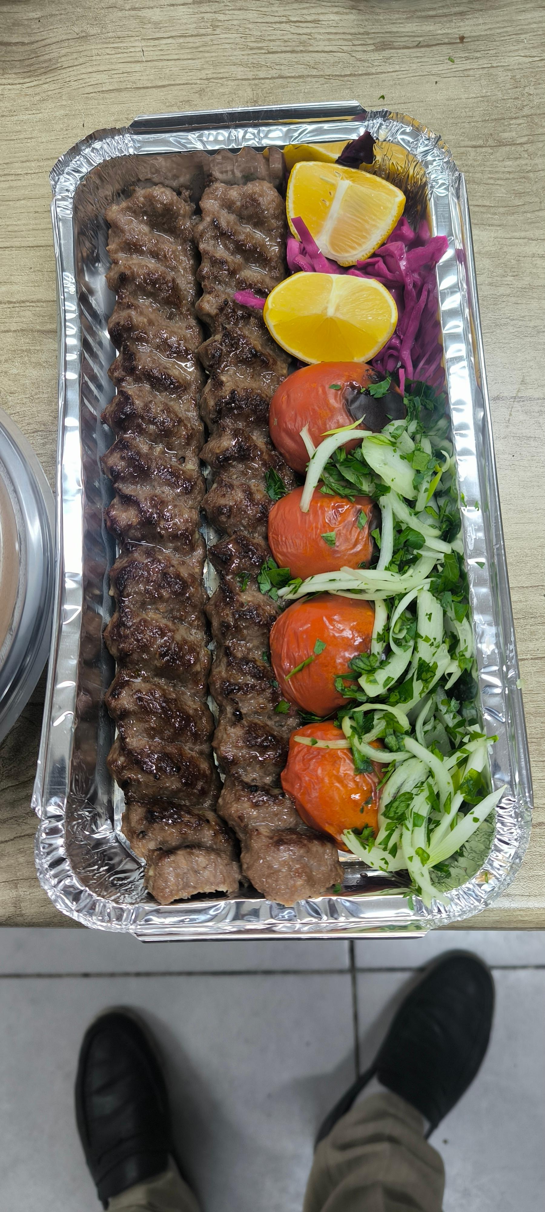 عکس رستوران سه‌ناب