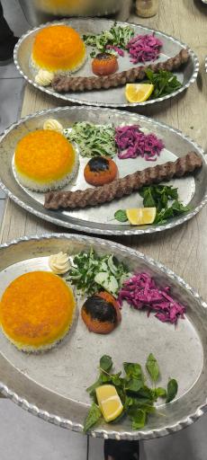 عکس رستوران سه‌ناب