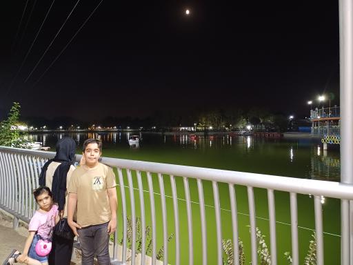 عکس دریاچه ارم سبز (دریاچه خلیج‌فارس)