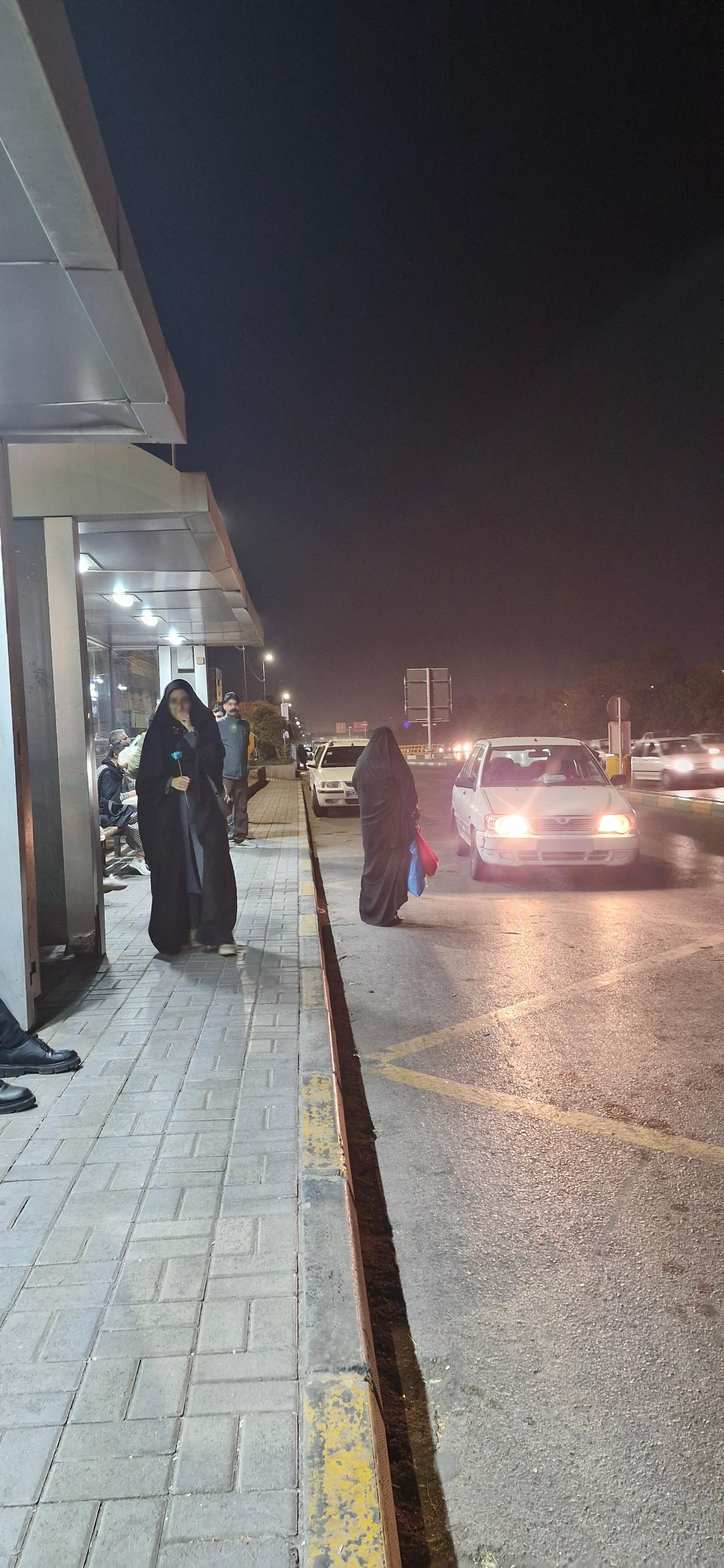 عکس انتهای وکیل آباد