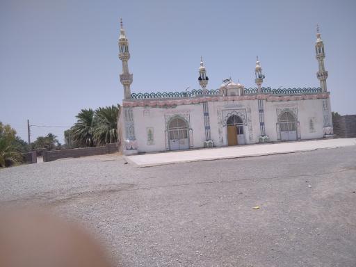 عکس مدرسه دینی اهل سنت