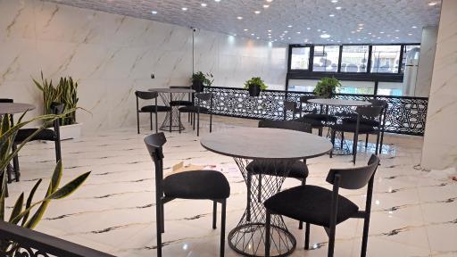 عکس رستوران مک رونالد