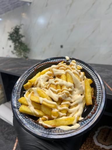 عکس رستوران مک رونالد