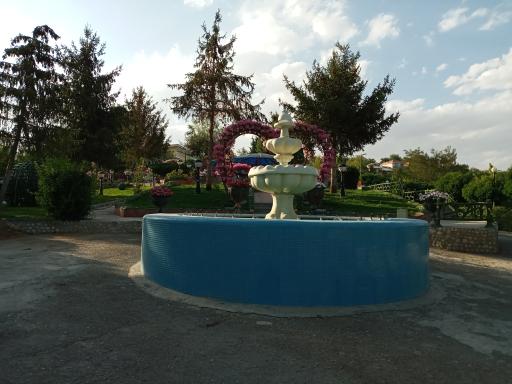 عکس دهکده زاینده رود