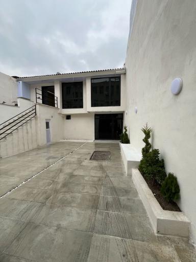 سالن زیبایی شری