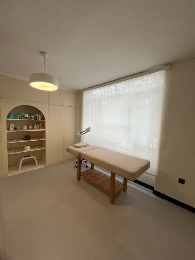 سالن زیبایی شری