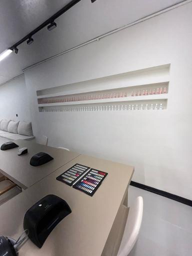 سالن زیبایی شری