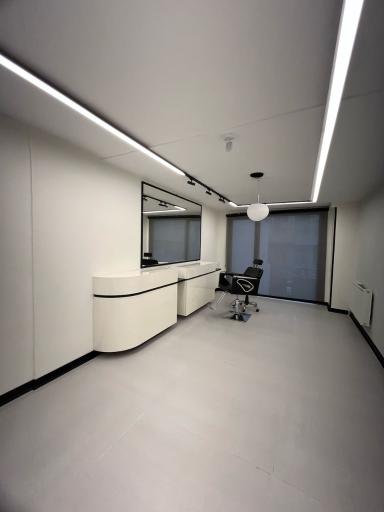 عکس سالن زیبایی شری